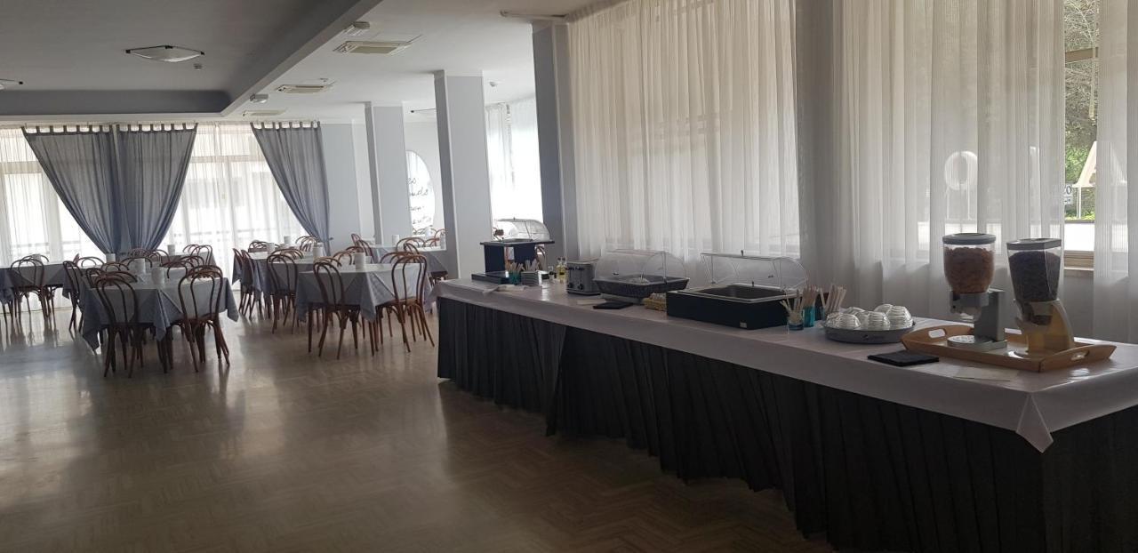 Hotel Monaco - Parcheggio Incluso Min 2 Gg Milano Marittima Exterior foto