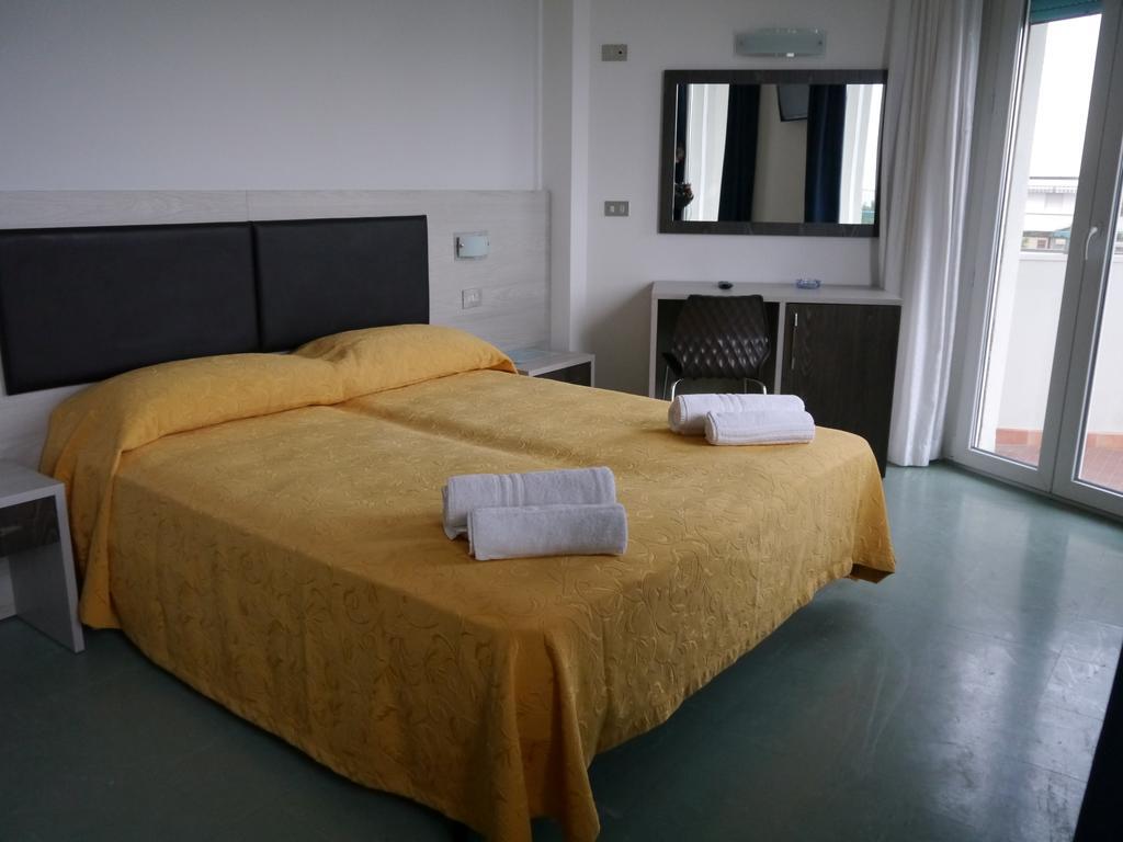 Hotel Monaco - Parcheggio Incluso Min 2 Gg Milano Marittima Exterior foto