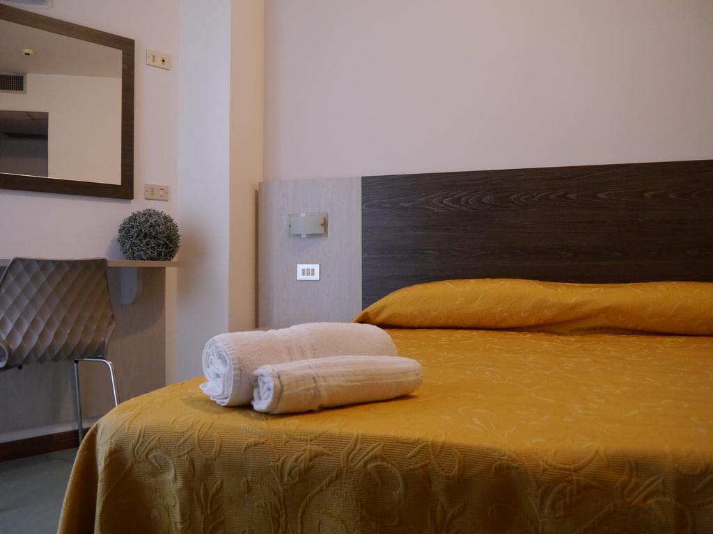 Hotel Monaco - Parcheggio Incluso Min 2 Gg Milano Marittima Exterior foto