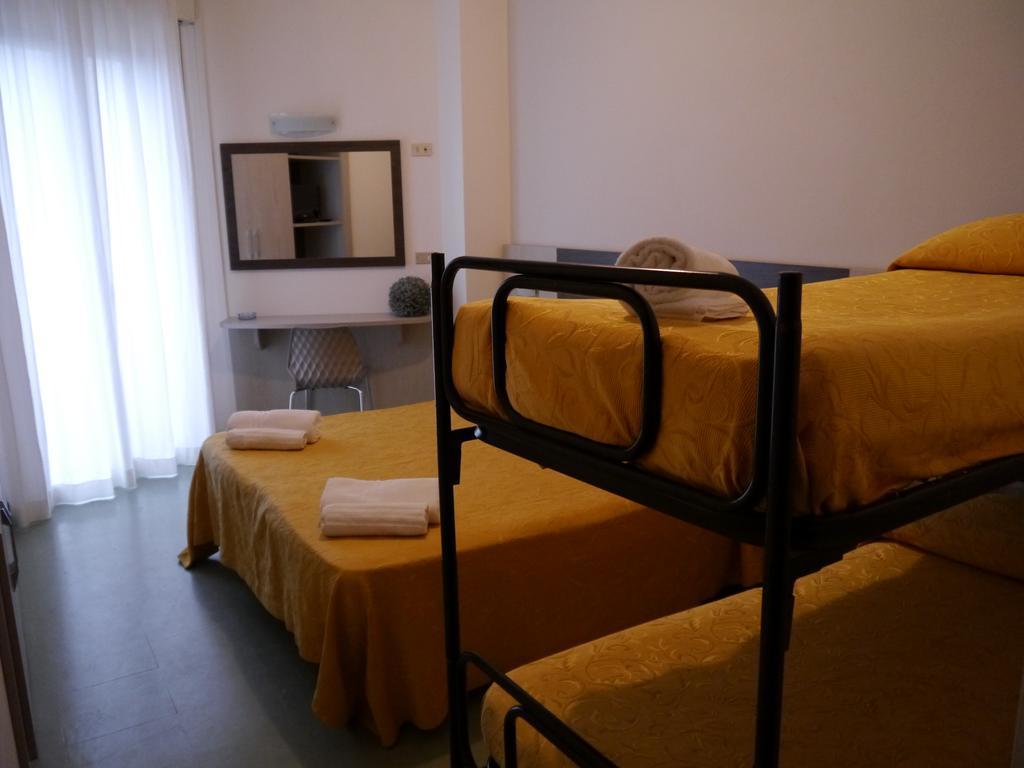 Hotel Monaco - Parcheggio Incluso Min 2 Gg Milano Marittima Exterior foto