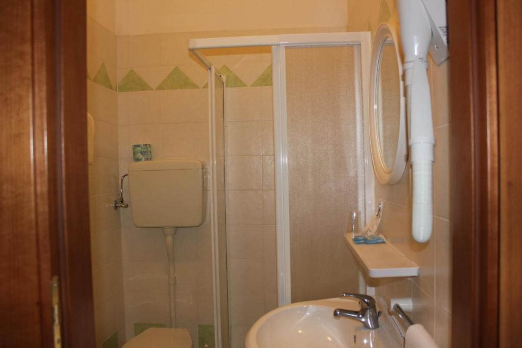 Hotel Monaco - Parcheggio Incluso Min 2 Gg Milano Marittima Cameră foto