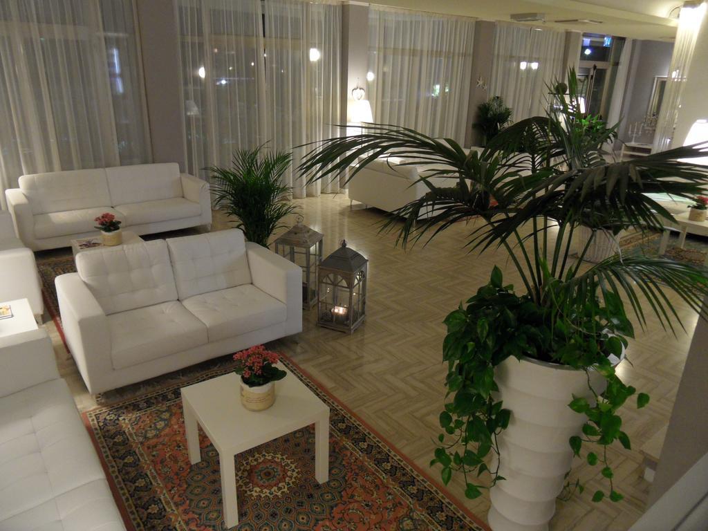 Hotel Monaco - Parcheggio Incluso Min 2 Gg Milano Marittima Exterior foto