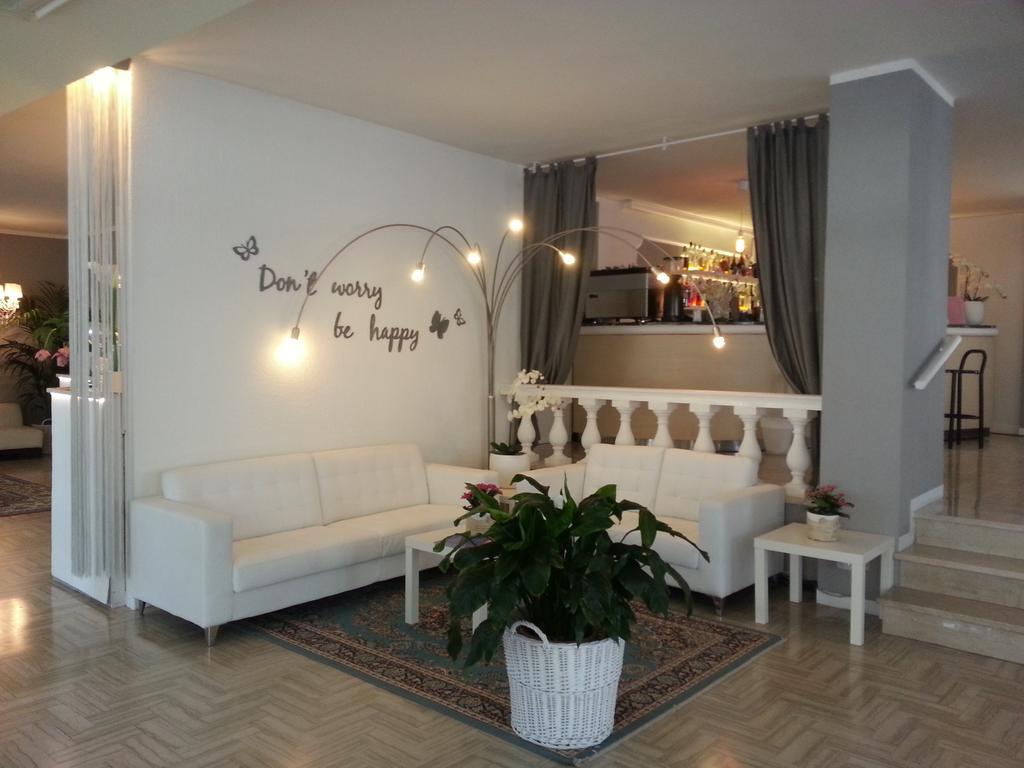Hotel Monaco - Parcheggio Incluso Min 2 Gg Milano Marittima Exterior foto